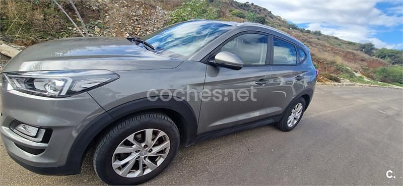 Usado Hyundai Tucson 116 HP (85 kW) 2019 Cinzento SUV