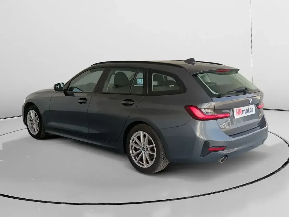 Usado BMW 318 Shadowline 150 CV (110 kW) 2021 Negro Familiar