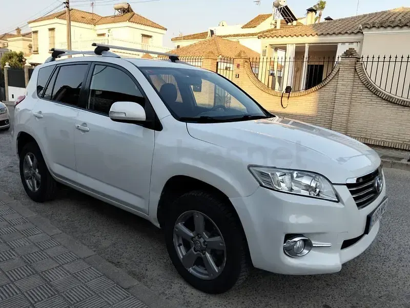 Usado Toyota RAV4 Executive 150 CV (110 kW) 2012 Blanco SUV