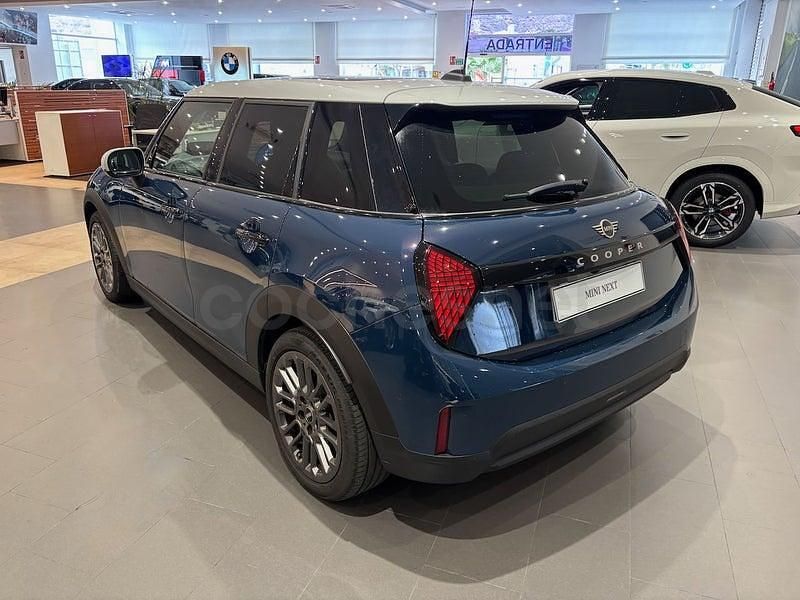 Usado Mini Cooper 114 kW (156 CV) 2025 Azul Utilitario
