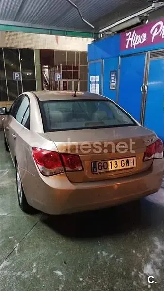 Usado Chevrolet Cruze LT 141 CV (103 kW) 2010 Beige Berlina