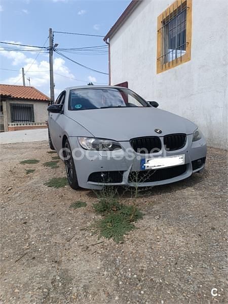 Gris / plata Usado 2009 BMW 330 Coupe | 14.700 € (Precio justo) - Imagen 1/4