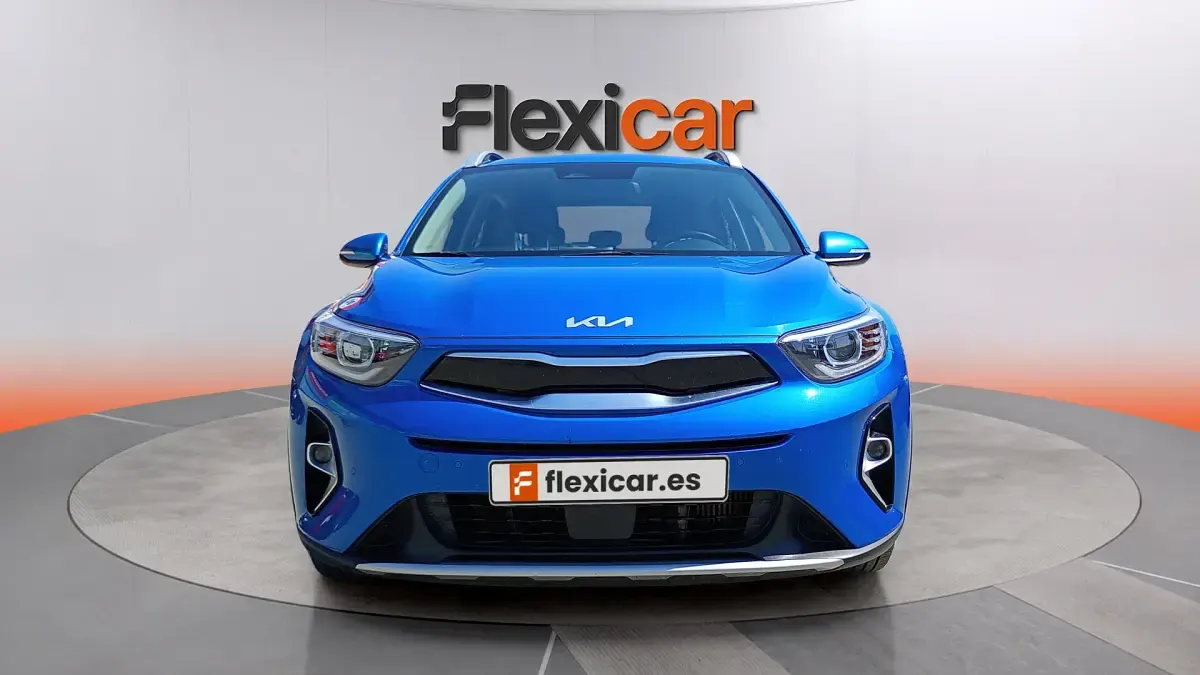 Usado Kia Stonic 101 CV (74 kW) 2024 Azul SUV
