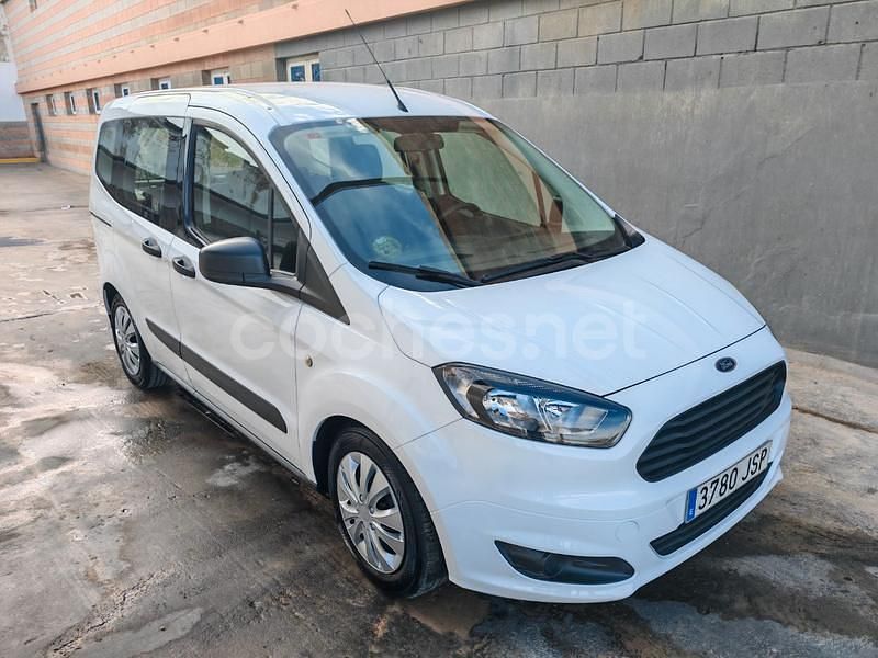 Blanco Usado 2016 Ford Tourneo Courier Ambiente Monovolumen | 10.495 € (Precio justo) - Imagen 1/4