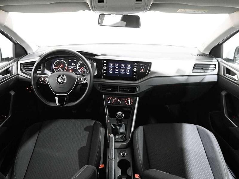Usado VW Polo Advance 80 CV (58 kW) 2019 Blanco Utilitario