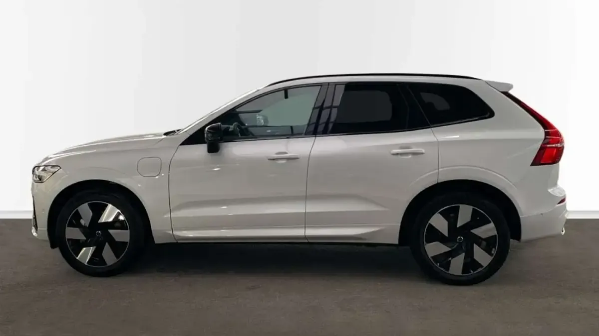 Używany Volvo XC60 Ultimate 351 KM (258 kW) 2024 SUV
