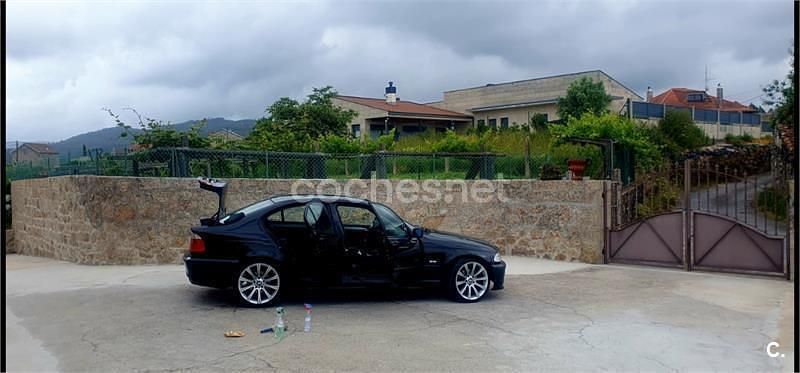 Negro Usado 2001 BMW 328 Berlina | 2800 € - Imagen 1/4