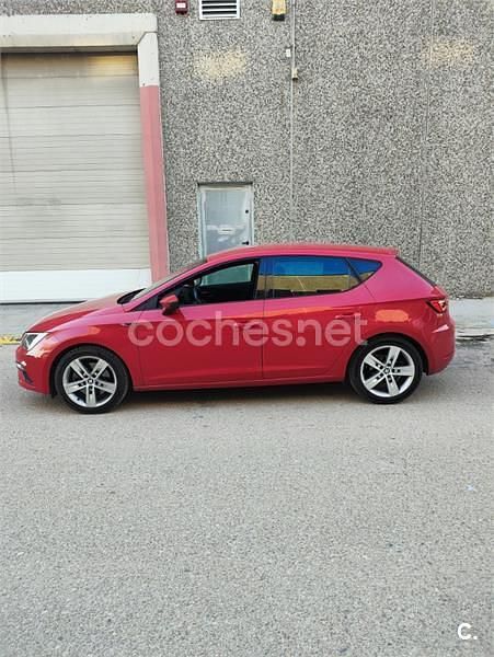 Usado Seat Leon ST FR 150 CV (110 kW) 2020 Rojo Familiar