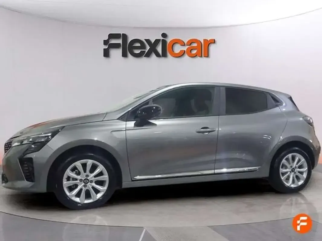 Usado Renault Clio Evolution 91 CV (66 kW) 2025 Gris Utilitario