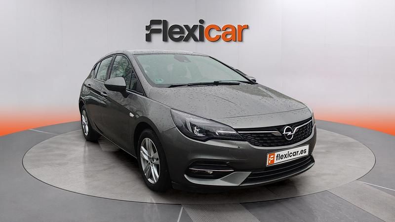 Usado Opel Astra 110 CV (80 kW) 2020 Gris Berlina