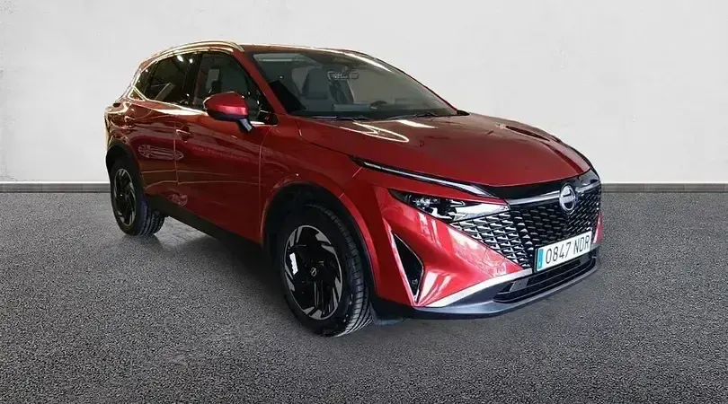 Usado Nissan Qashqai N-Connecta 140 CV (102 kW) 2025 Yokohama red (sólida) SUV