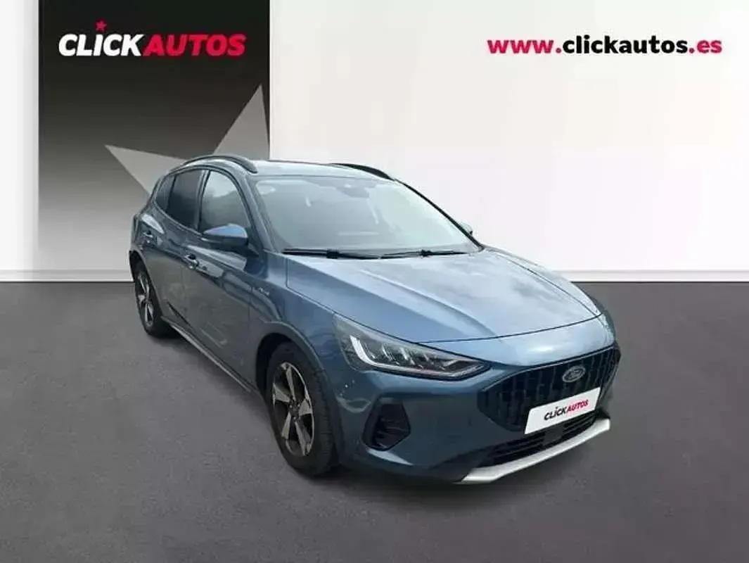 Begagnad Ford Focus Active 126 HK (92 kW) 2024 Blå Sedan