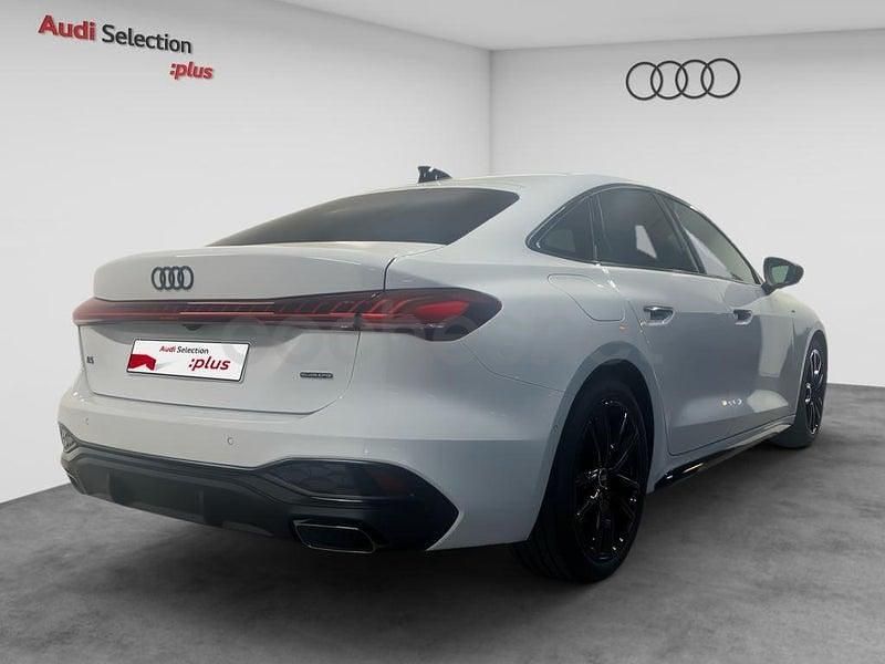 Usado Audi A5 Ambiente 299 CV (219 kW) 2025 Blanco Coupe