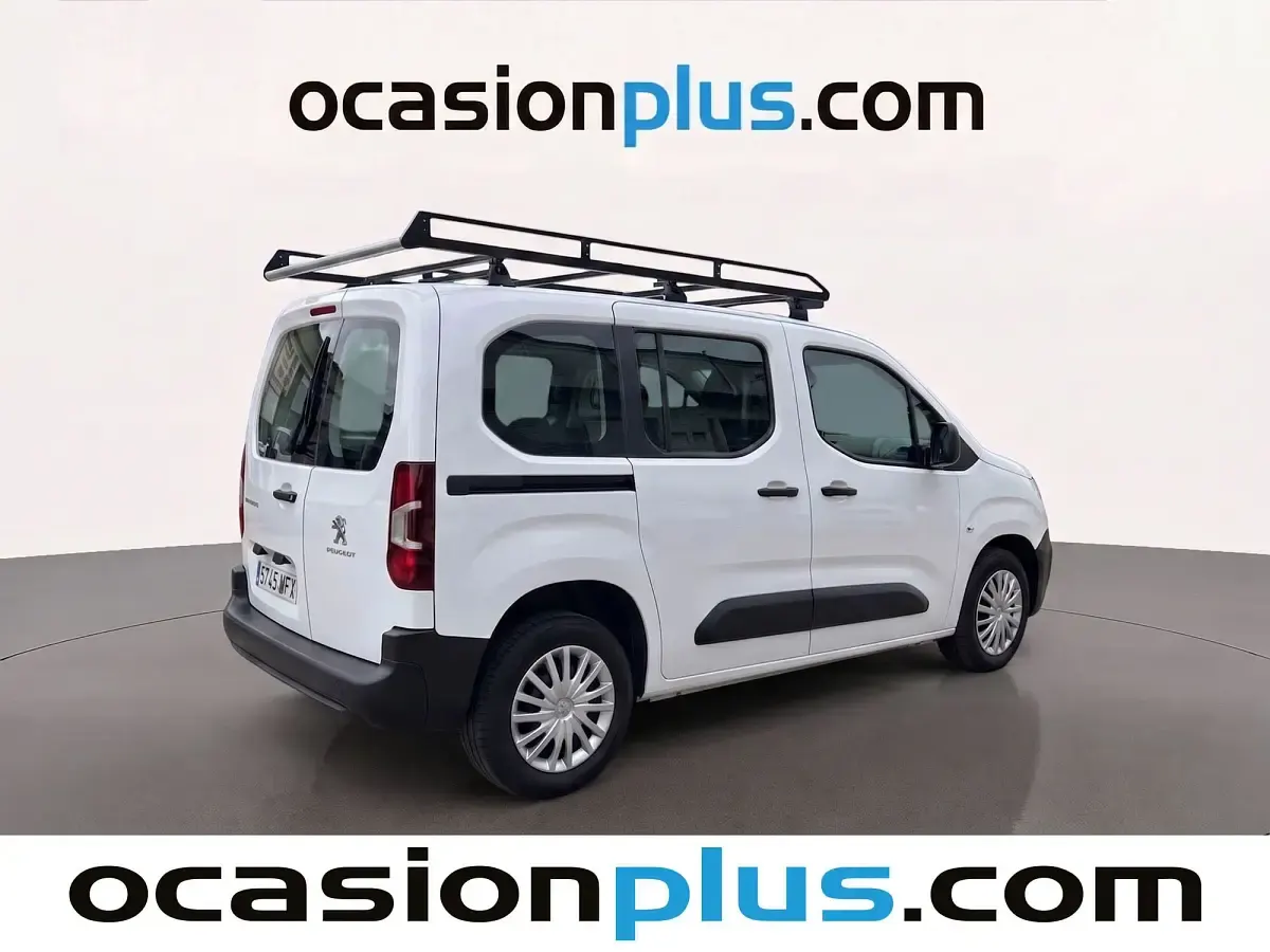 Usado Peugeot Rifter Business-Line 102 CV (75 kW) 2023 Blanco Monovolumen
