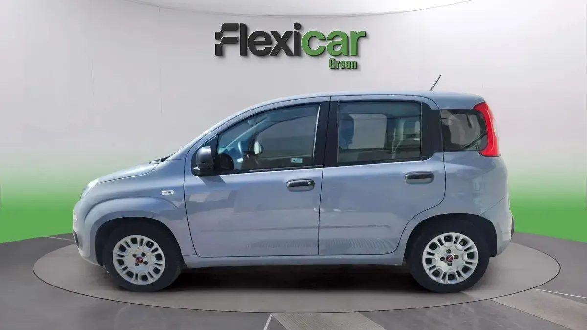 Usado Fiat Panda 71 CV (52 kW) 2022 Gris Utilitario
