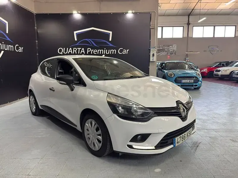 Usado Renault Clio IV Business 75 CV (55 kW) 2018 Blanco Berlina