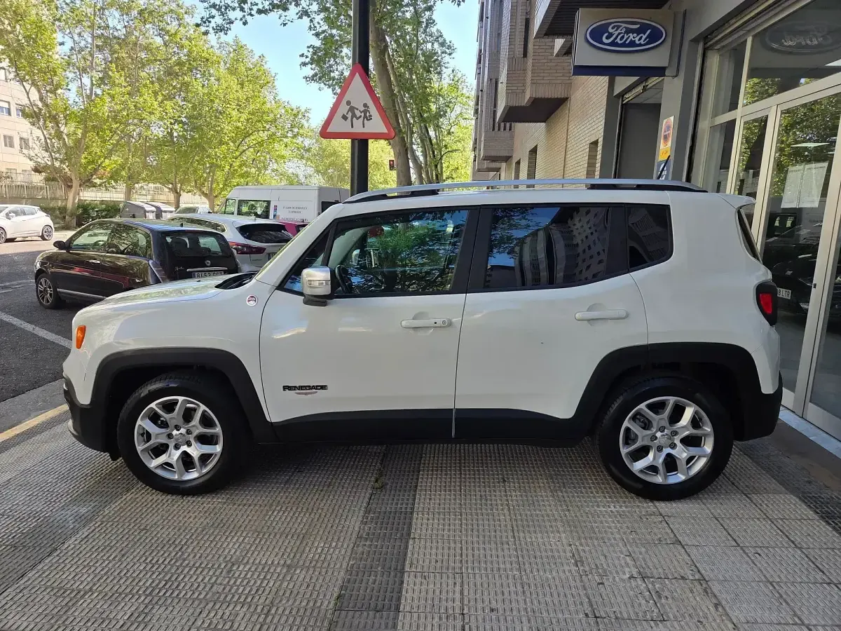 Usado Jeep Renegade Limited 120 CV (88 kW) 2015 Blanco SUV