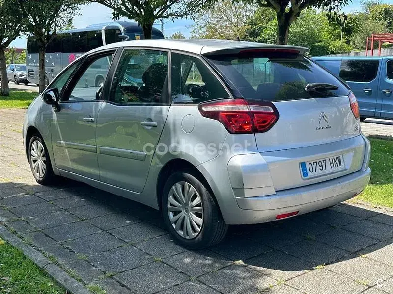 Usado Citroën C4 Picasso Seduction 112 CV (82 kW) 2013 Gris / plata Monovolumen