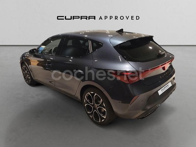 Nuevo Cupra Leon 150 CV (110 kW) 2025 Gris / plata Berlina