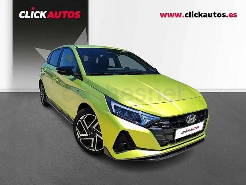 Usado Hyundai i20 N Line 79 CV (58 kW) 2025 Verde Utilitario