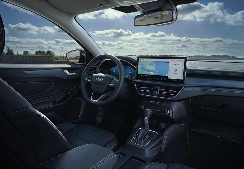 Usado Ford Focus Active 155 CV (114 kW) 2024 Gris Familiar