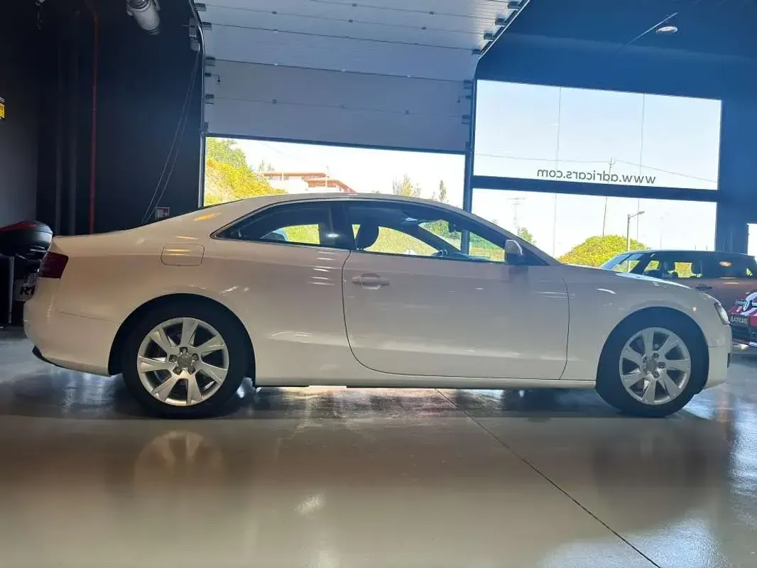 Usado Audi A5 Premium 179 CV (131 kW) 2009 Blanco Coupe