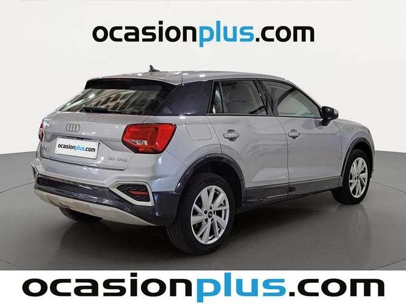 Usado Audi Q2 Advanced 150 CV (110 kW) 2023 Plateado SUV