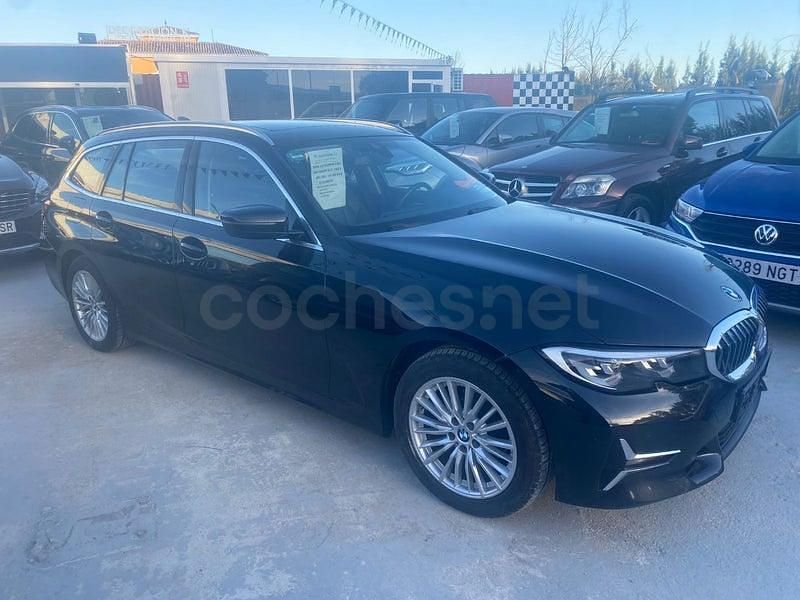 Usado BMW 318 Luxury Line 150 CV (110 kW) 2018 Negro Familiar
