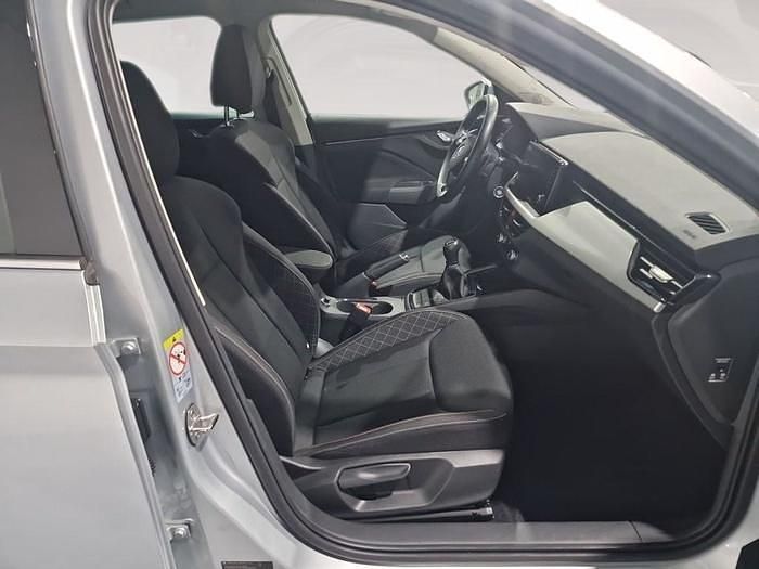 Usado Skoda Kamiq Ambition 110 CV (80 kW) 2021 Gris plata SUV