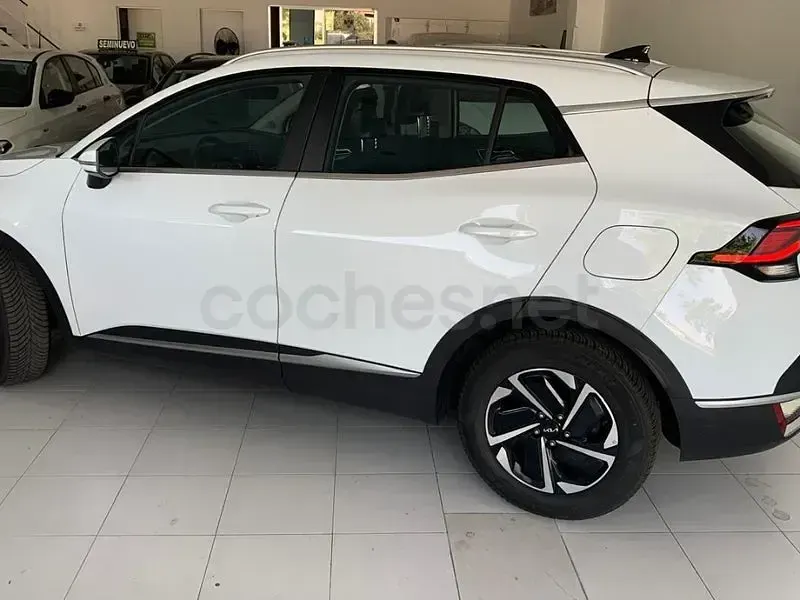 Usado Kia Sportage 150 CV (110 kW) 2022 Blanco SUV