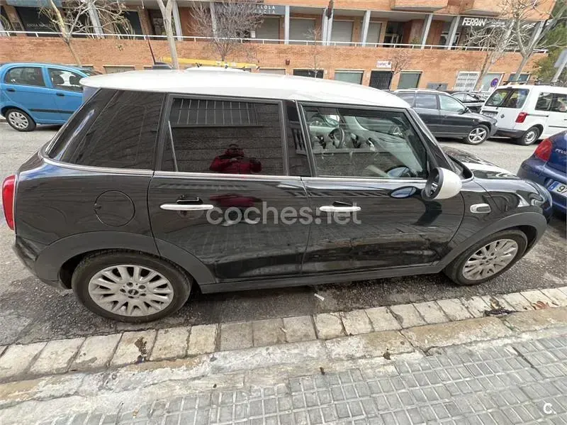 Usado Mini Cooper 136 CV (100 kW) 2015 Negro Utilitario