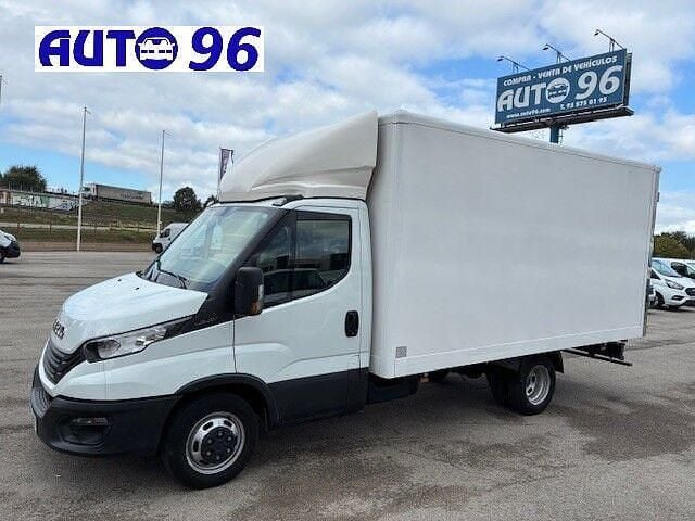 Blanco Usado 2023 Iveco Daily | 29.917 € (Super precio) - Imagen 1/4