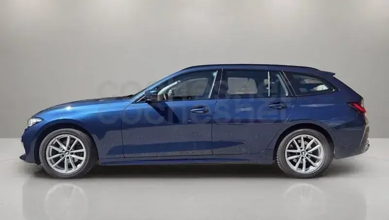 Usado BMW 318 150 CV (110 kW) 2021 Azul Familiar