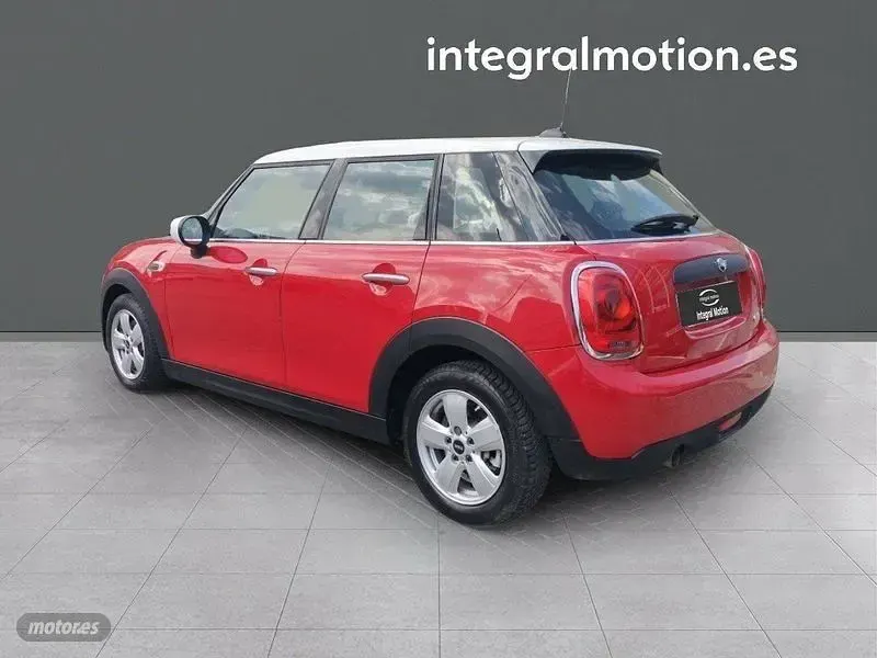 Usado Mini Cooper 102 CV (75 kW) 2020 Rojo Utilitario