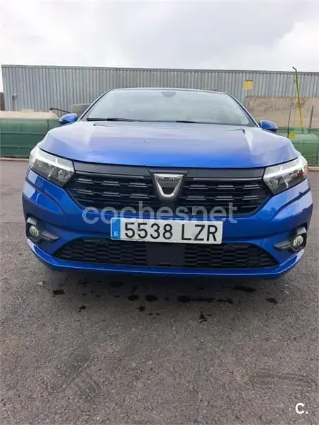 Usado Dacia Sandero Comfort 101 CV (74 kW) 2022 Azul Berlina