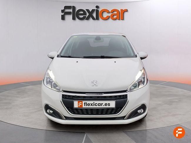 Usado Peugeot 208 Allure 82 CV (60 kW) 2018 Blanco Utilitario