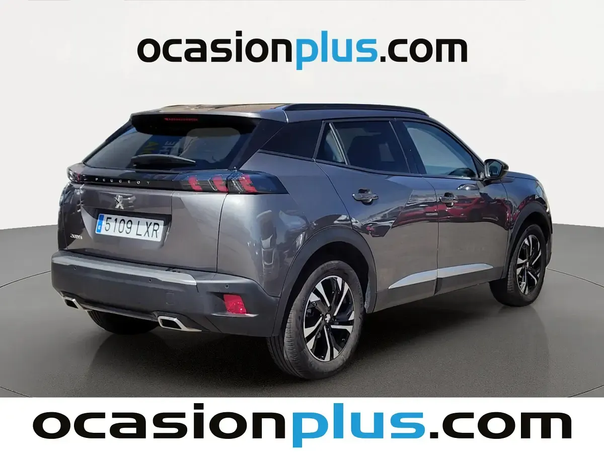 Usado Peugeot 2008 Allure 131 CV (96 kW) 2022 Gris SUV