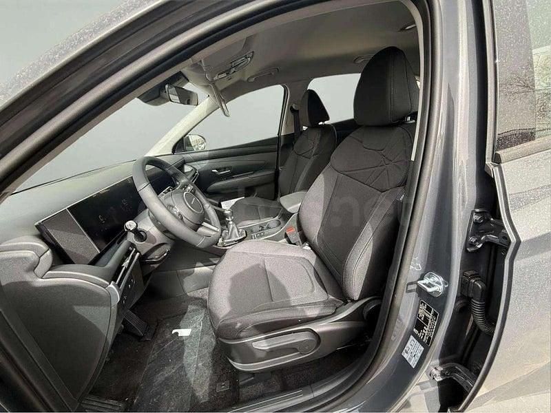 Nuevo Hyundai Tucson 160 CV (117 kW) 2025 Gris / plata SUV