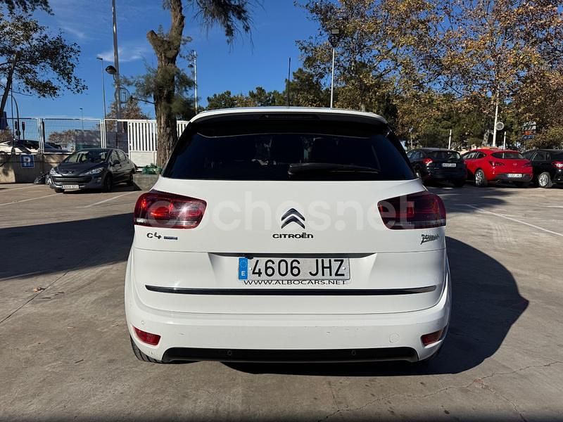 Usado Citroën C4 Picasso Seduction 120 CV (88 kW) 2015 Blanco Monovolumen