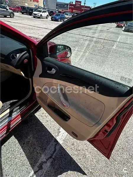 Usado Ford Mondeo Trend 140 CV (102 kW) 2008 Rojo Berlina