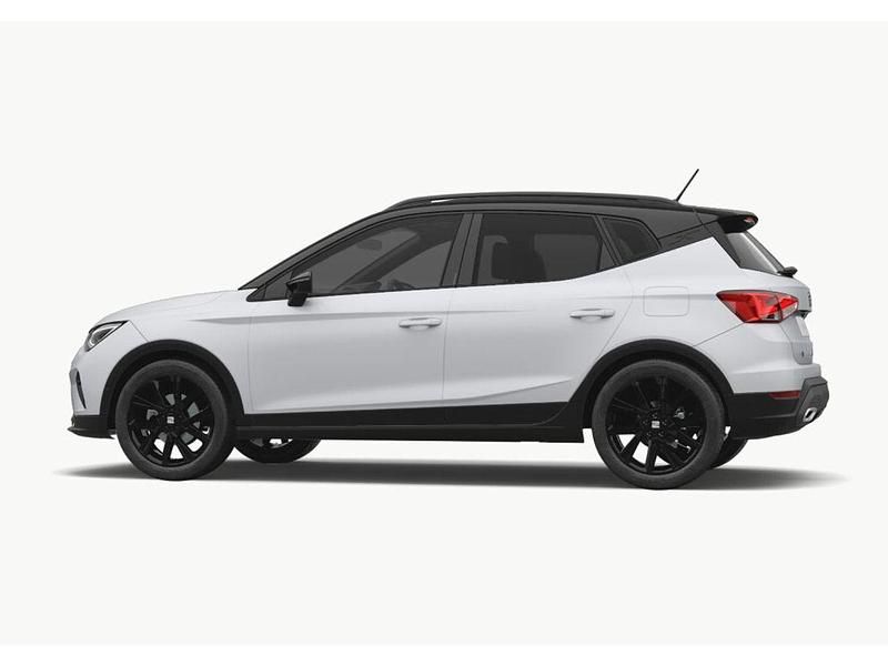 Blanco Nuevo 2025 Seat Arona FR SUV | 27.610 € - Imagen 1/4