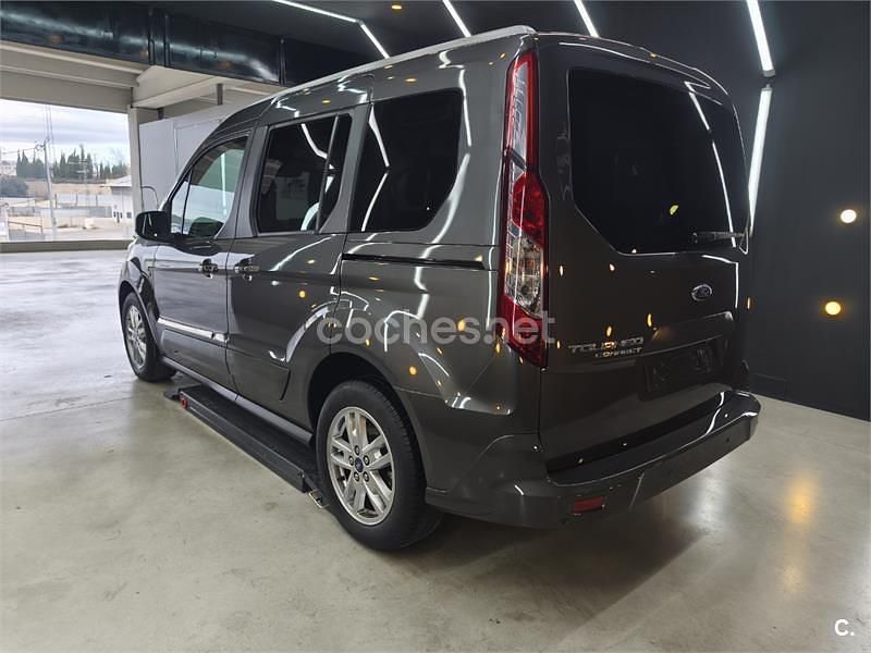 Usado Ford Tourneo Connect Titanium 120 CV (88 kW) 2019 Gris / plata Monovolumen