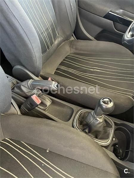 Usado Opel Corsa Cosmo 90 CV (66 kW) 2010 Negro Utilitario