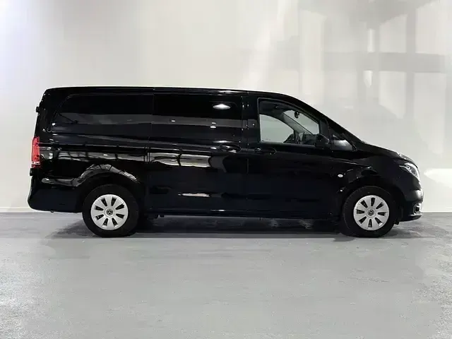 Usado Mercedes V200 Marco Polo 136 CV (100 kW) 2019 Negro Monovolumen