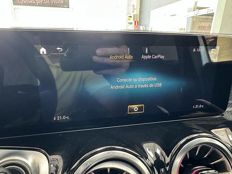 Usado Mercedes GLB200 150 CV (110 kW) 2022 Gris SUV