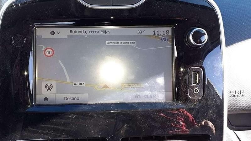 Usado Renault Clio IV Business 90 CV (66 kW) 2016 Blanco Familiar