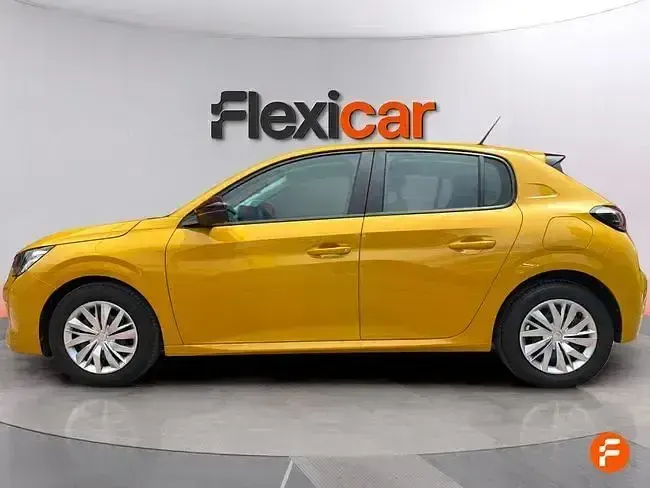 Usado Peugeot 208 Active 75 CV (55 kW) 2023 Amarillo Utilitario