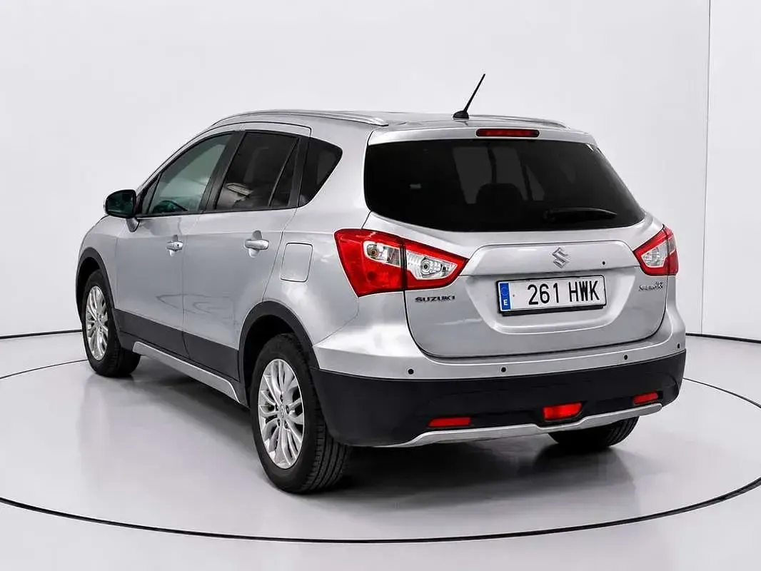 Usado Suzuki SX4 S-Cross GLX 120 CV (88 kW) 2014 Gris SUV
