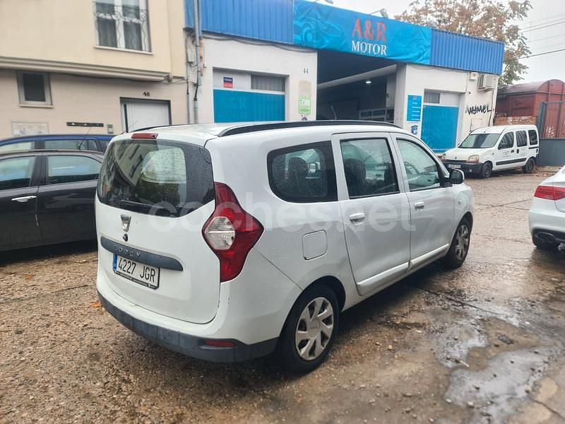Usado Dacia Lodgy Ambiance 102 HP (75 kW) 2015 Branco Monovolume