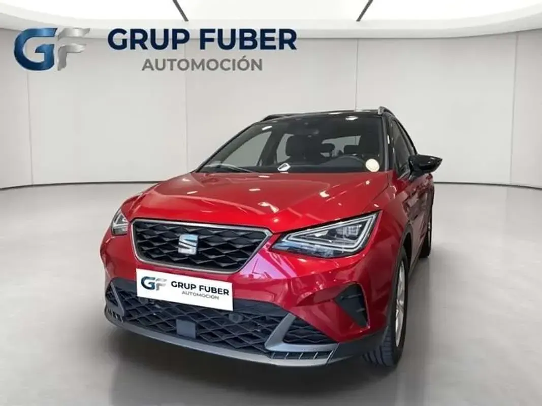 Usado Seat Arona FR 150 CV (110 kW) 2025 Blanco SUV